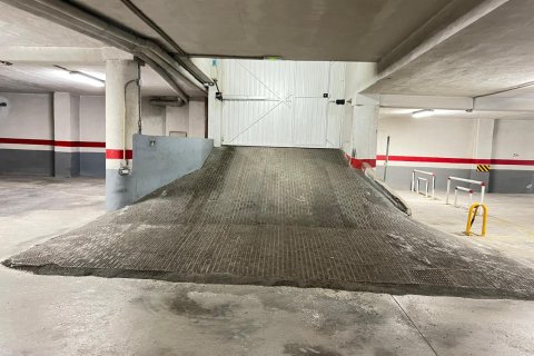Garage till salu i Torrevieja, Alicante, Spanien 24 kvm. Nr. 182840 - foto 2