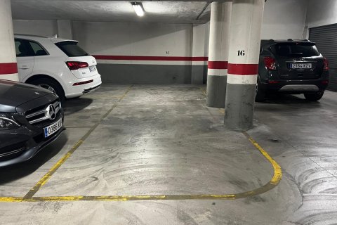 Garage till salu i Torrevieja, Alicante, Spanien 24 kvm. Nr. 182840 - foto 4