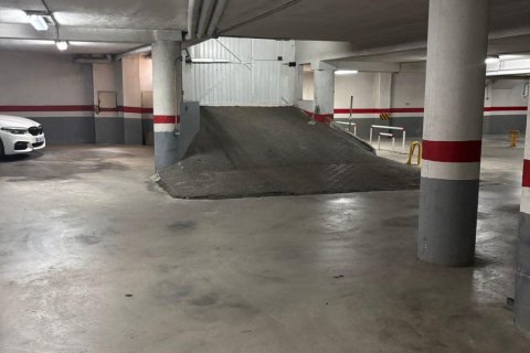 Garage till salu i Torrevieja, Alicante, Spanien 23 kvm. Nr. 182844 - foto 2