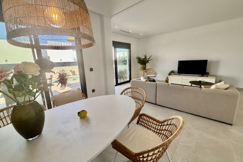 Villa à vendre à Benijofar, Alicante, Espagne, 3 chambres, 118 m2 No. 156609 - photo 15