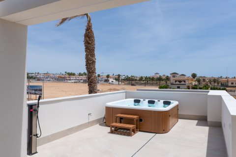 Villetta a schiera in vendita a Los Alcazares, Murcia, Spagna 3 camere da letto, 146 mq. N° 156615 - foto 12