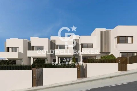 House for sale in Rincon de la Victoria, Malaga, Spain 4 bedrooms, 301 sq.m. No. 158952 - photo 2