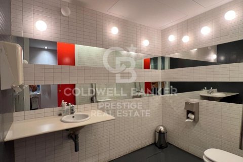 House for sale in Barcelona, Spain 4 bedrooms, 619 sq.m. No. 158950 - photo 15