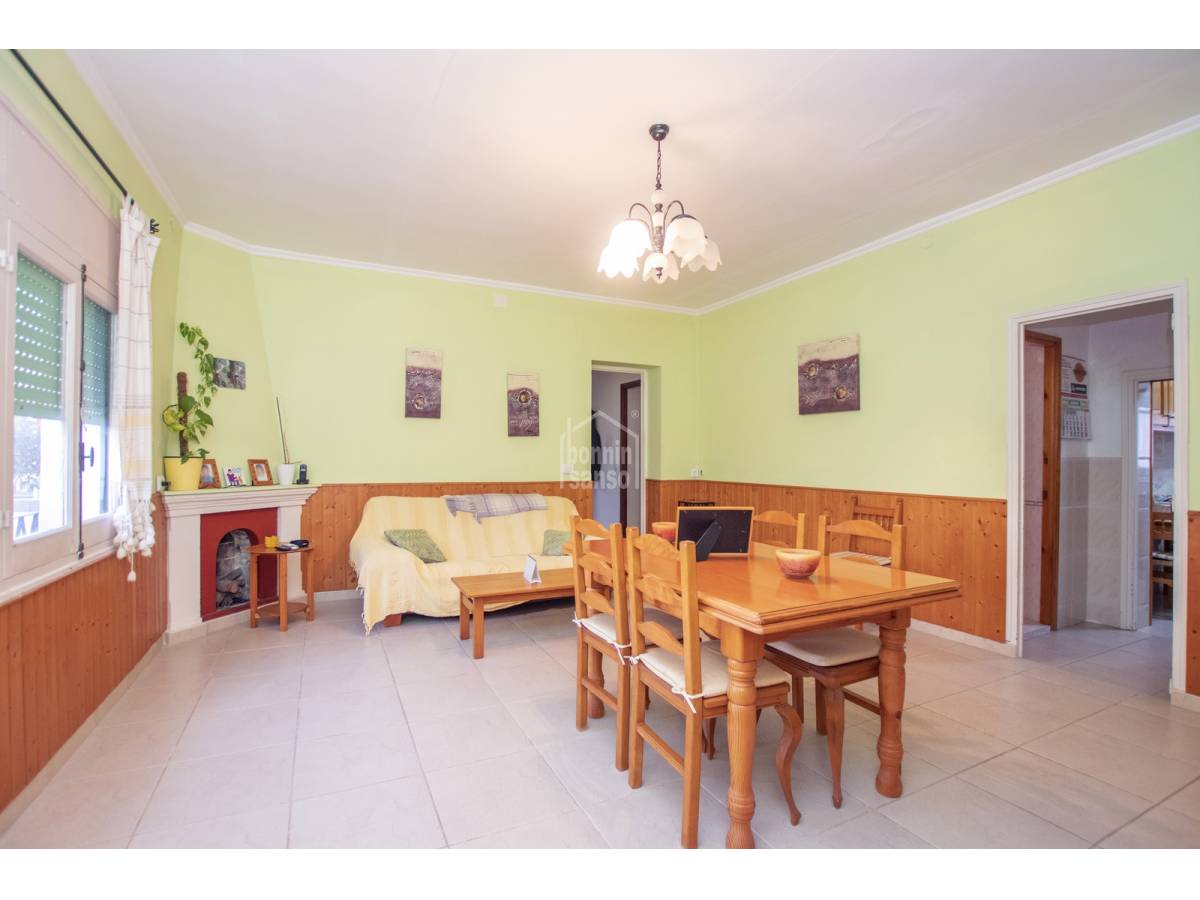 Villetta a schiera a Es Castell, Menorca, Spagna 6 camere da letto, 288 mq. N° 65301