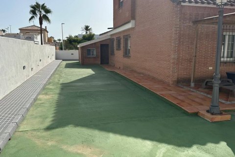 Villa for sale in La Manga del Mar Menor, Murcia, Spain 4 bedrooms, 676 sq.m. No. 152096 - photo 3
