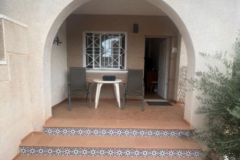 Kaupunkipientalo myytävänä Torrevieja, Alicante, Espanja, 3 makuuhuonetta, 200 m2 No. 152091 - kuva 4