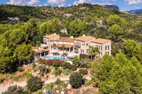 Finca en venta en Alaro, Mallorca, España 6 dormitorios, 534 m2 No. 78210 - foto 1