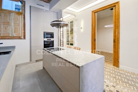 Huoneisto myytävänä Barcelona, Espanja, 3 makuuhuonetta, 154 m2 No. 158672 - kuva 5