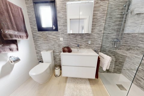 Villa for sale in Los Alcazares, Murcia, Spain 3 bedrooms, 118 sq.m. No. 161678 - photo 13