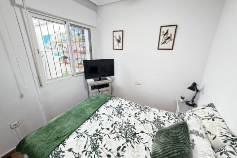 Bungalow till salu i La Zenia, Alicante, Spanien 4 sovrum, 90 kvm. Nr. 161691 - foto 9