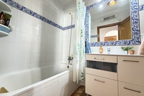 Bungalow till salu i La Zenia, Alicante, Spanien 4 sovrum, 90 kvm. Nr. 161691 - foto 10