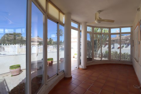 Villa à vendre à Ciudad Quesada, Alicante, Espagne, 2 chambres, 119 m2 No. 161689 - photo 6