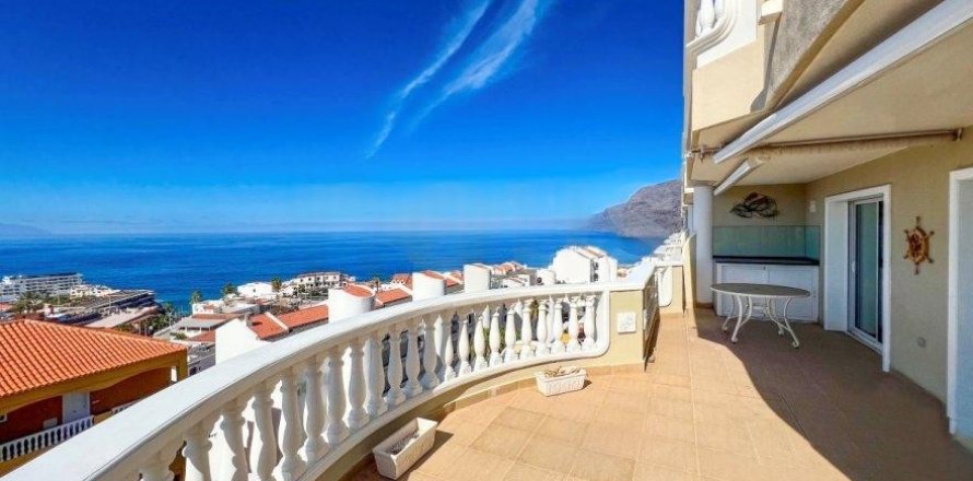 Apartment à Tenerife, Espagne 2 chambres, 125 m2 No. 194724