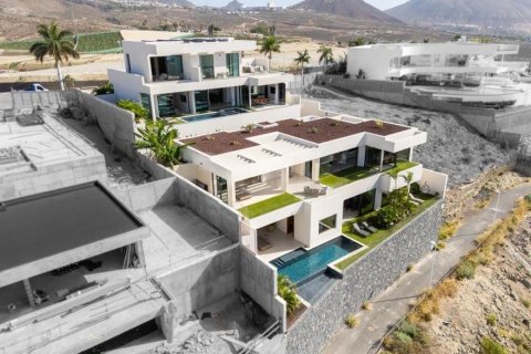 Villa for sale in Tenerife, Spain 3 bedrooms, 609 sq.m. No. 194719 - photo 3
