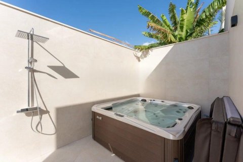 Villa for sale in Tenerife, Spain 3 bedrooms, 609 sq.m. No. 194719 - photo 22