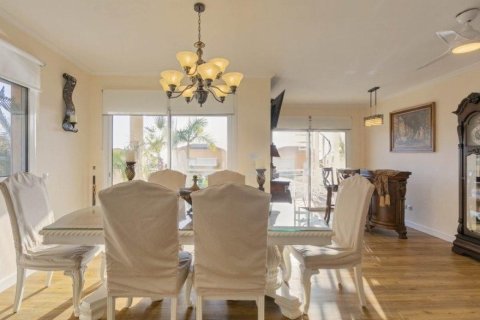 Villa for sale in Tenerife, Spain 4 bedrooms, 329 sq.m. No. 194718 - photo 4