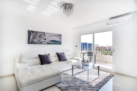 Apartment for sale in Punta Prima, Alicante, Spain 3 bedrooms, 88 sq.m. No. 147904 - photo 2