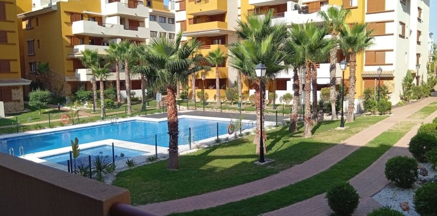 Appartamento a Punta Prima, Alicante, Spagna 3 camere da letto, 110 mq. N° 147901
