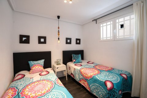 Продажа квартиры в Пунта Прима, Аликанте, Испания 3 спальни, 93м2 №147902 - фото 21