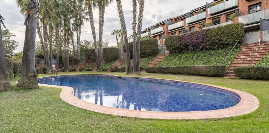 Māja Sitges, Barcelona, Spānijā 4 istabas, 309 m2 Nr. 166748