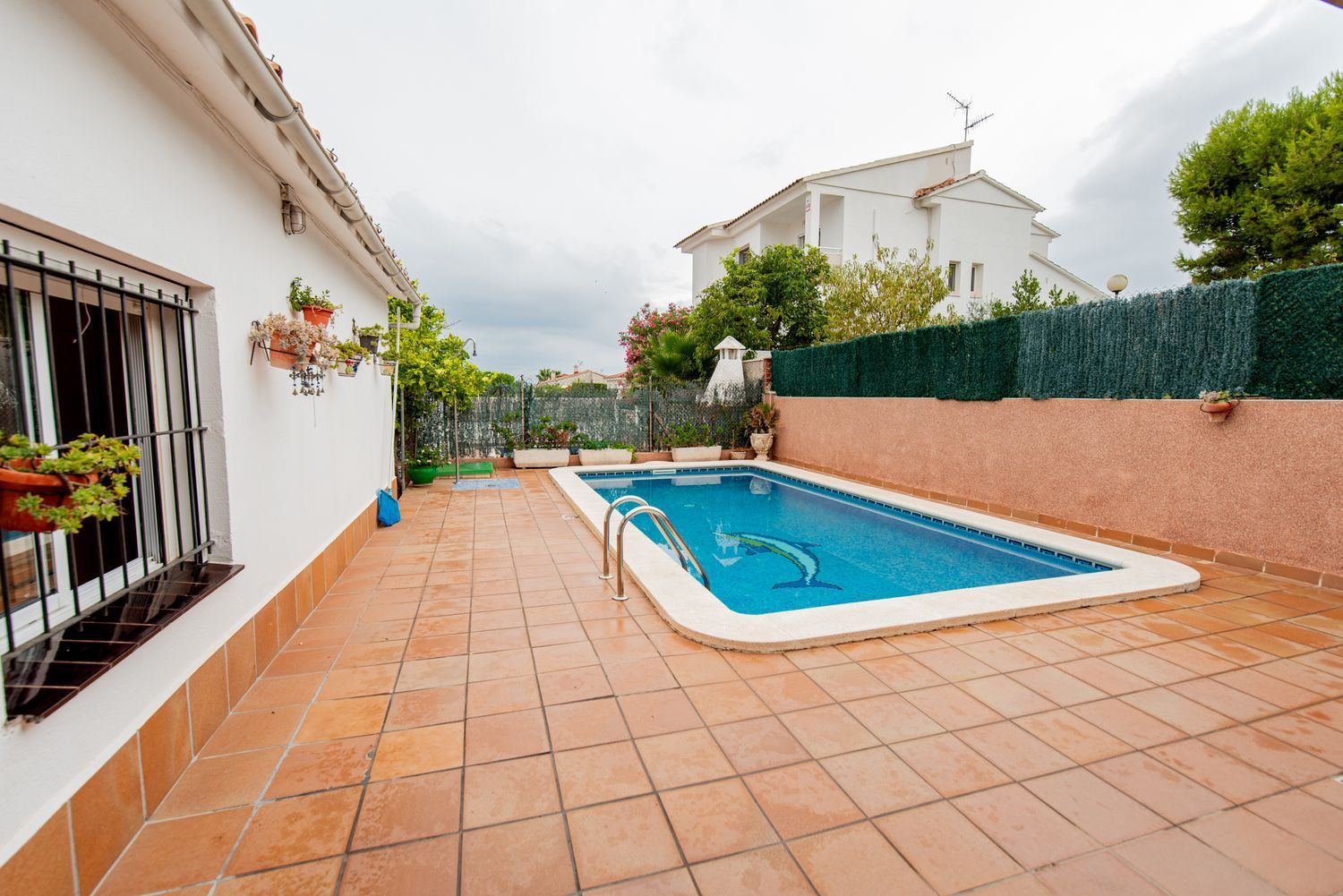 House in Calafell, Tarragona, Spain 6 bedrooms, 180 sq.m. No. 166749