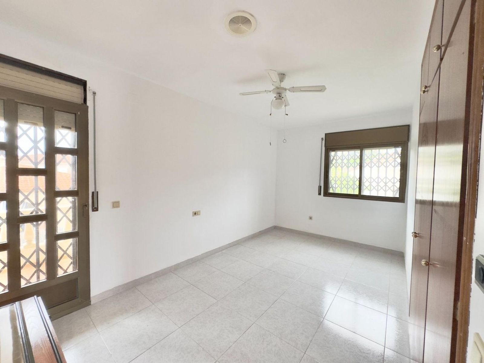 Māja Coma-Ruga, Tarragona, Spānijā 4 istabas, 282 m2 Nr. 166745