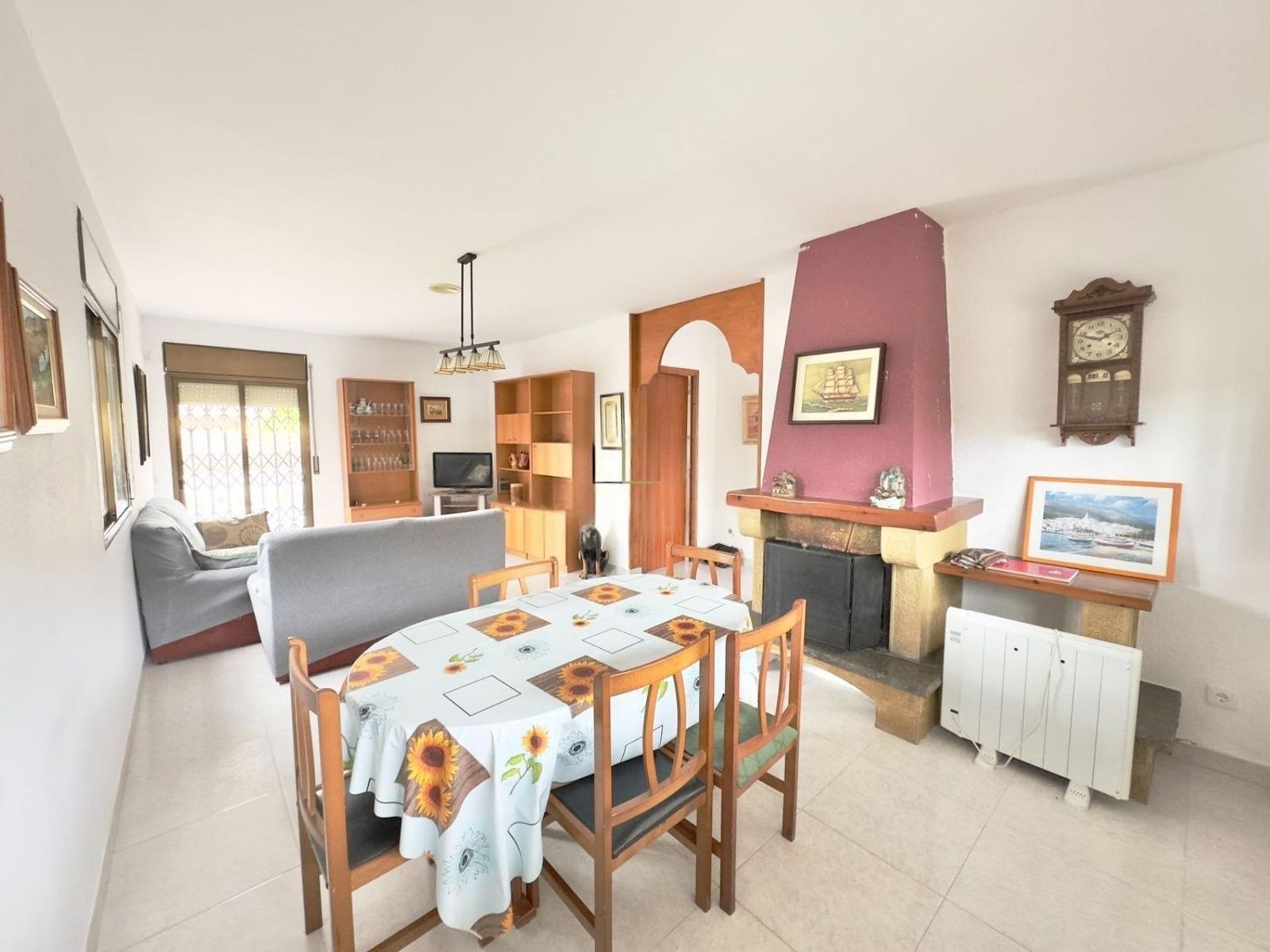 Māja Coma-Ruga, Tarragona, Spānijā 4 istabas, 282 m2 Nr. 166745