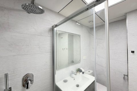 Apartament w Torrevieja, Alicante, Hiszpania 1 sypialnia, 60 mkw. nr 186927 – zdjęcie 23