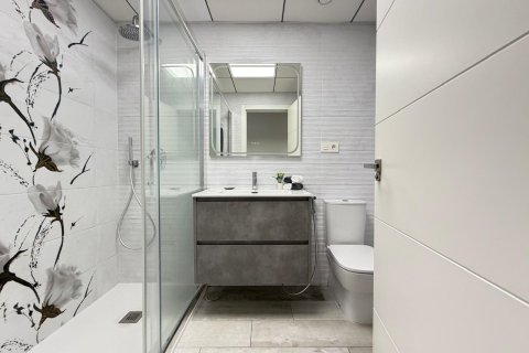 Apartament w Torrevieja, Alicante, Hiszpania 1 sypialnia, 60 mkw. nr 186927 – zdjęcie 19