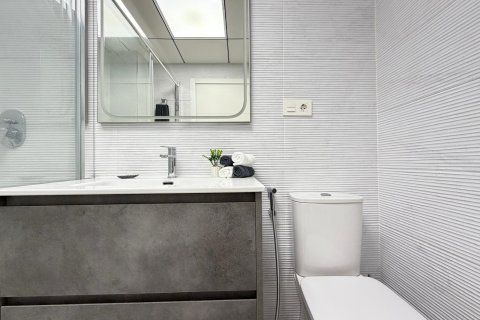 Apartament w Torrevieja, Alicante, Hiszpania 1 sypialnia, 60 mkw. nr 186927 – zdjęcie 26