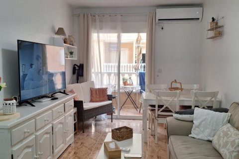Apartament w Torrevieja, Alicante, Hiszpania 1 sypialnia, 69 mkw. nr 186925 – zdjęcie 6