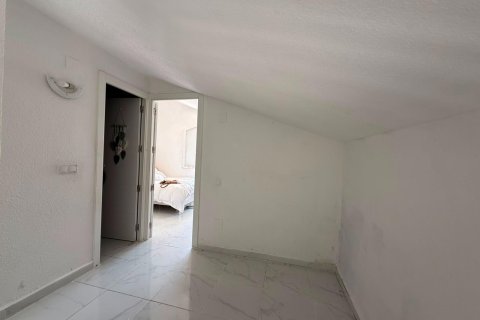 Bungalo pārdošanā Torrevieja, Alicante, Spānijā 2 istabas, 82 m2 Nr. 186923 - attēls 13