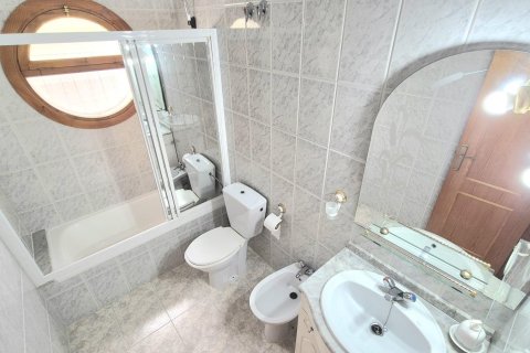 Villa in vendita a La Siesta, Alicante, Spagna 3 camere da letto, 82 mq. N° 164961 - foto 12