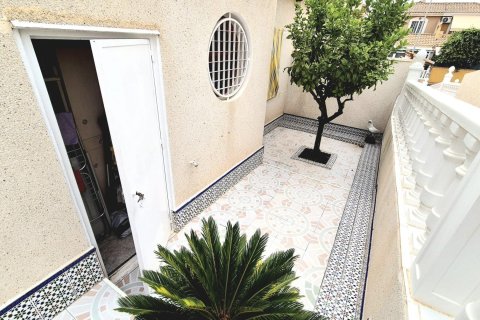 Villa in vendita a La Siesta, Alicante, Spagna 3 camere da letto, 82 mq. N° 164961 - foto 4