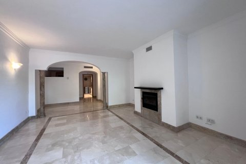 Apartment for rent Santa Ponsa, Mallorca, Spain 2 bedrooms, 115 sq.m. No. 138181 - photo 4