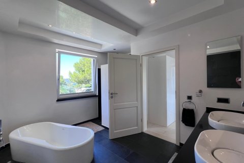 Villa for sale Nova Santa Ponsa, Mallorca, Spain 2 bedrooms, 352 sq.m. No. 138180 - photo 7