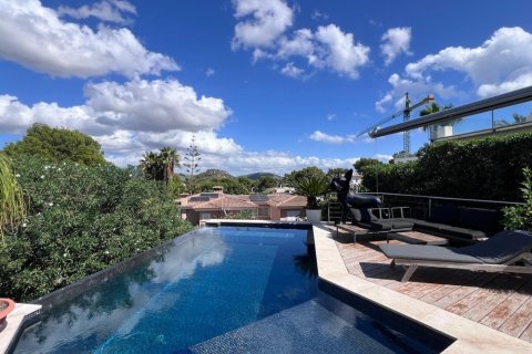 Villa for sale Nova Santa Ponsa, Mallorca, Spain 2 bedrooms, 352 sq.m. No. 138180 - photo 1