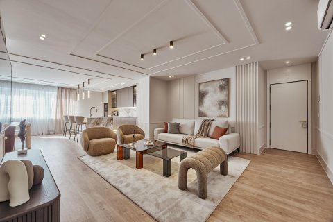 Villa for sale in Madrid, Spain 3 bedrooms, 162 sq.m. No. 179953 - photo 3