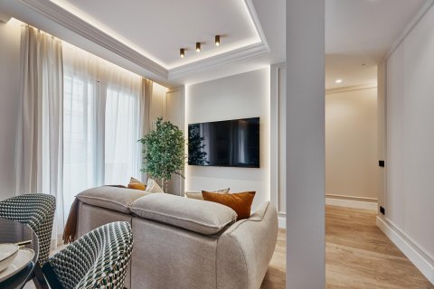 Villa till salu i Madrid, Spanien 3 sovrum, 99 kvm. Nr. 179954 - foto 3