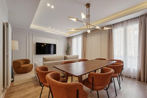 Villa for sale in Madrid, Spain 3 bedrooms, 123 sq.m. No. 179952 - photo 6