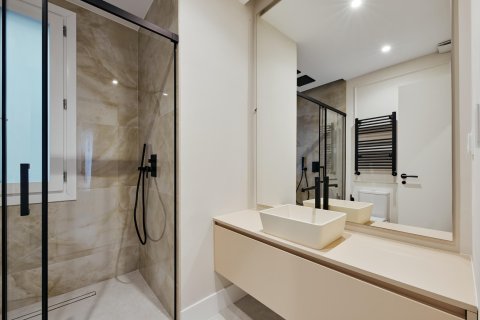 Villa for sale in Madrid, Spain 3 bedrooms, 123 sq.m. No. 179952 - photo 12