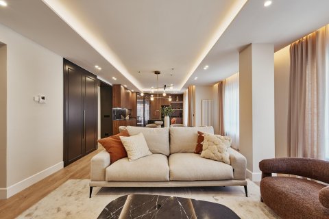 Huvila Madrid, Espanja 3 makuuhuonetta, 146 m2 No. 179951