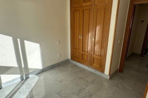 Аренда квартиры Марбелья, Малага, Испания 3 спальни, 120м2 №107659 - фото 15