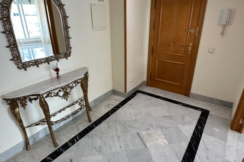 Аренда квартиры Марбелья, Малага, Испания 3 спальни, 120м2 №107659 - фото 18