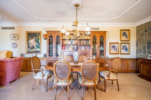 Продажа виллы в Чива, Валенсия, Испания 6 спален, 556м2 №158736 - фото 11