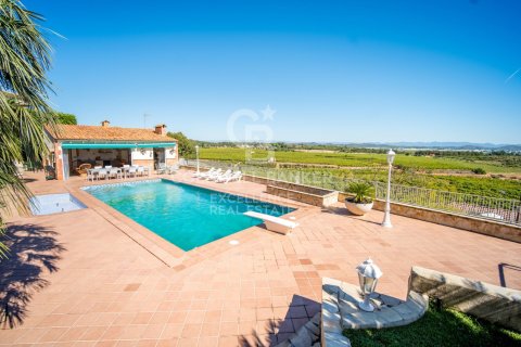 Продажа виллы в Чива, Валенсия, Испания 6 спален, 556м2 №158736 - фото 6