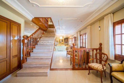 Продажа виллы в Чива, Валенсия, Испания 6 спален, 556м2 №158736 - фото 22