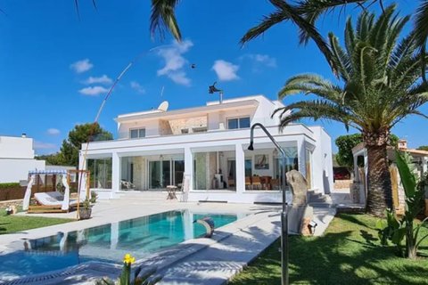 Villa a Mallorca, Spagna 4 camere da letto, 490 mq. N° 148205