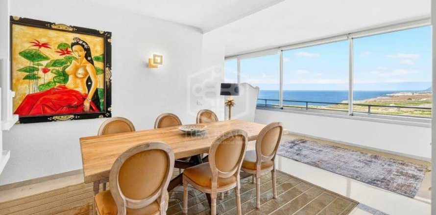 Apartamento en Adeje, Tenerife, España 3 dormitorios, 495 m2 No. 154458