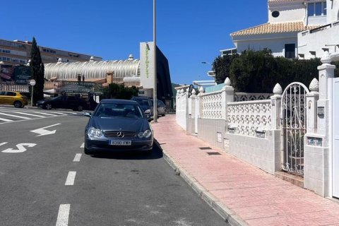 Kamienica w Torrevieja, Alicante, Hiszpania 3 sypialnie,  nr 189133 – zdjęcie 2